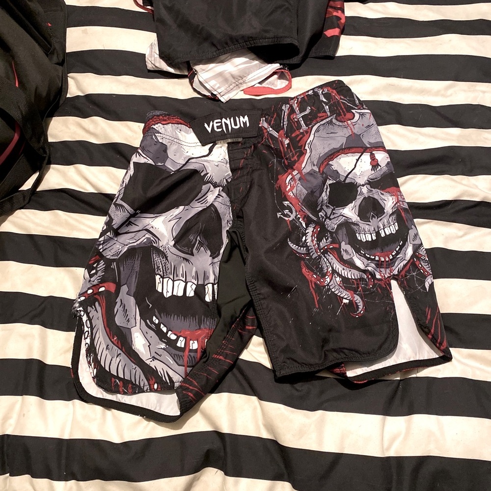 Men’s XS Fight Shorts